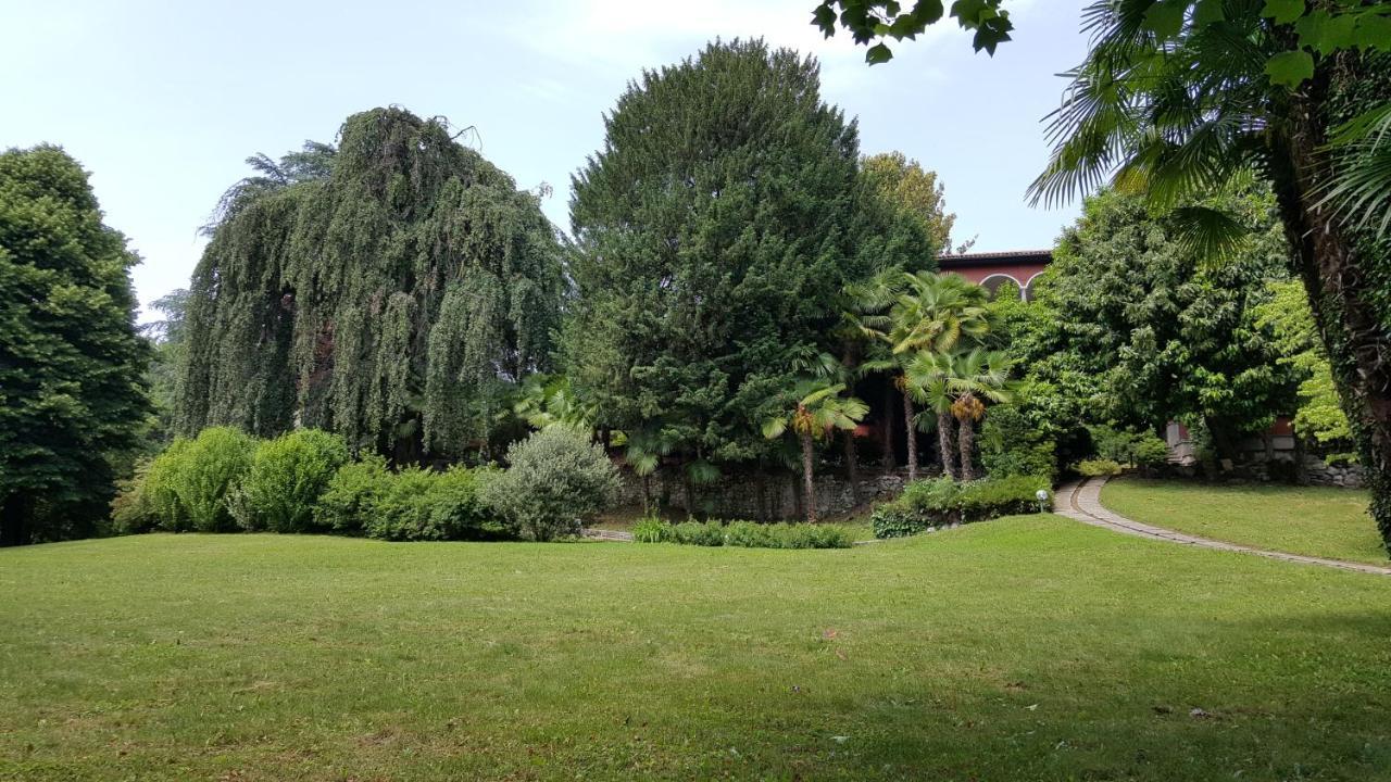 Villa Magnolia Lago Maggiore Besozzo Exterior photo