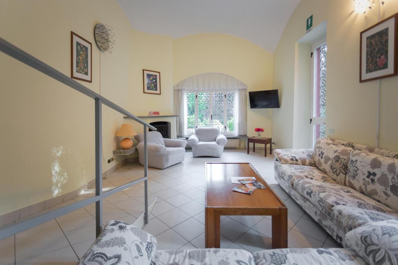Villa Magnolia Lago Maggiore Besozzo Exterior photo